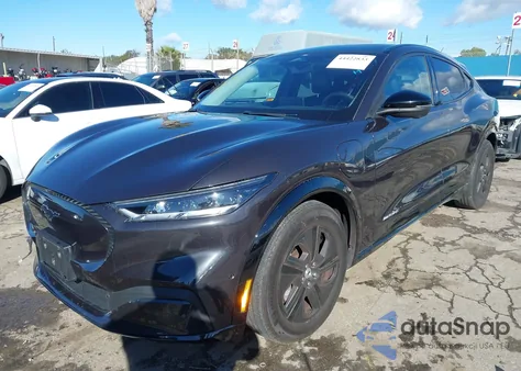 2022 Ford Mustang Mach-E California Route 1 z USA, uszkodzony, nr VIN 3FMTK2R77NMA03691